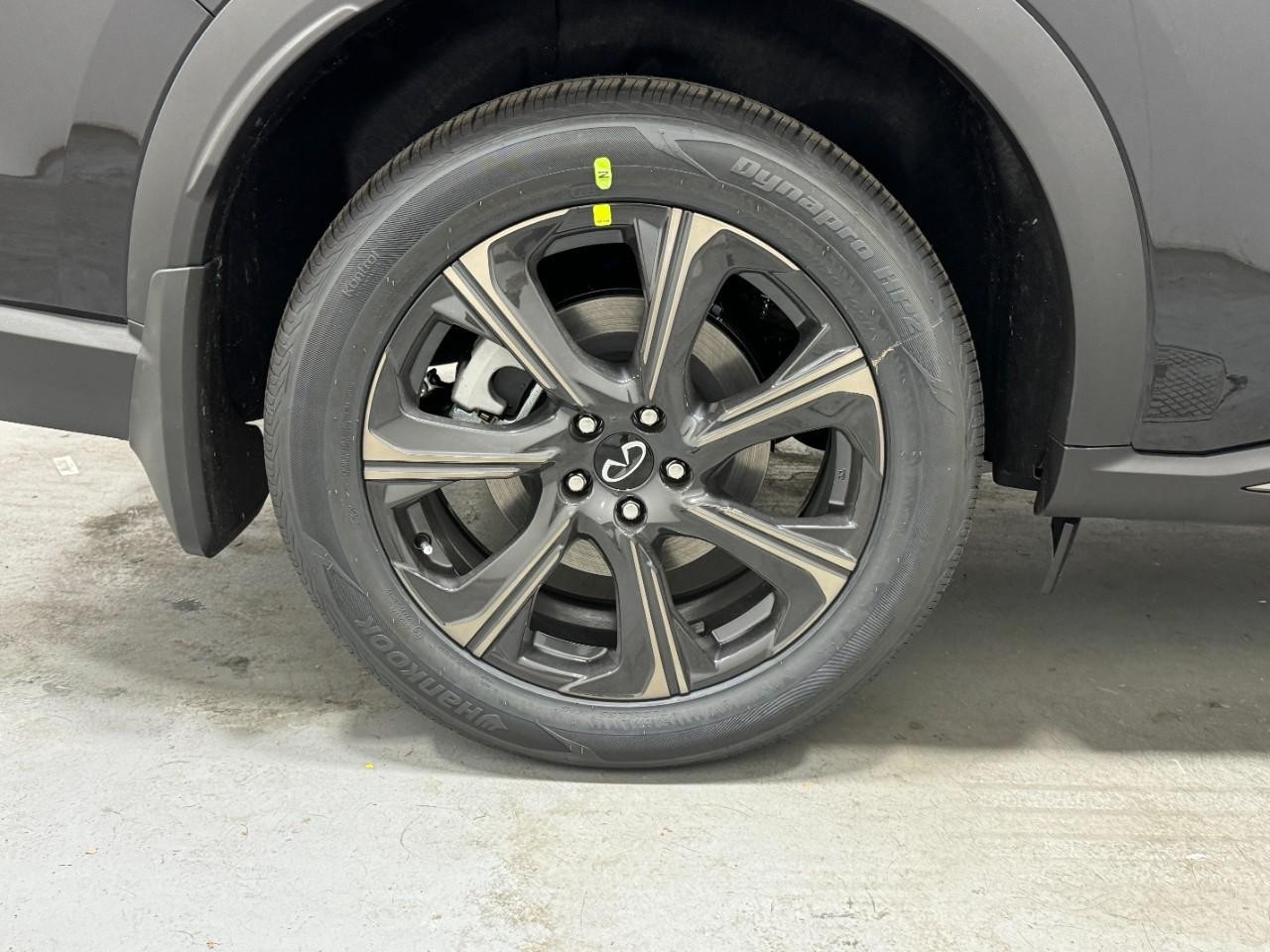 INFINITI QX60 Vehicle Full-screen Gallery Image 5