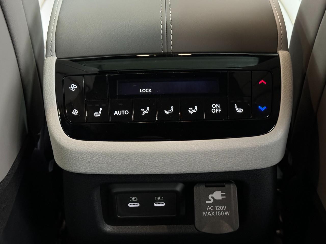 INFINITI QX60 Vehicle Full-screen Gallery Image 13