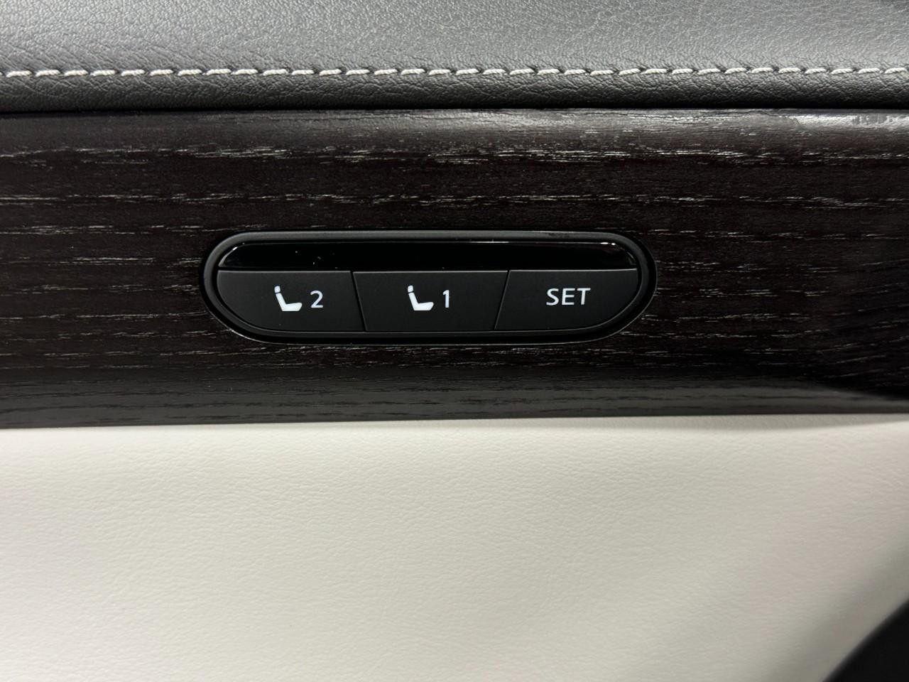 INFINITI QX60 Vehicle Full-screen Gallery Image 26