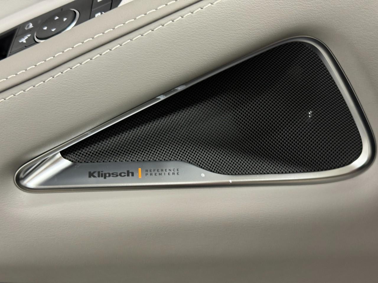 INFINITI QX60 Vehicle Full-screen Gallery Image 28