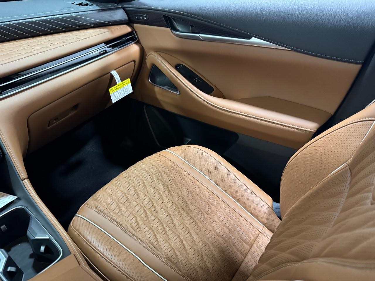 INFINITI QX60 Vehicle Full-screen Gallery Image 20