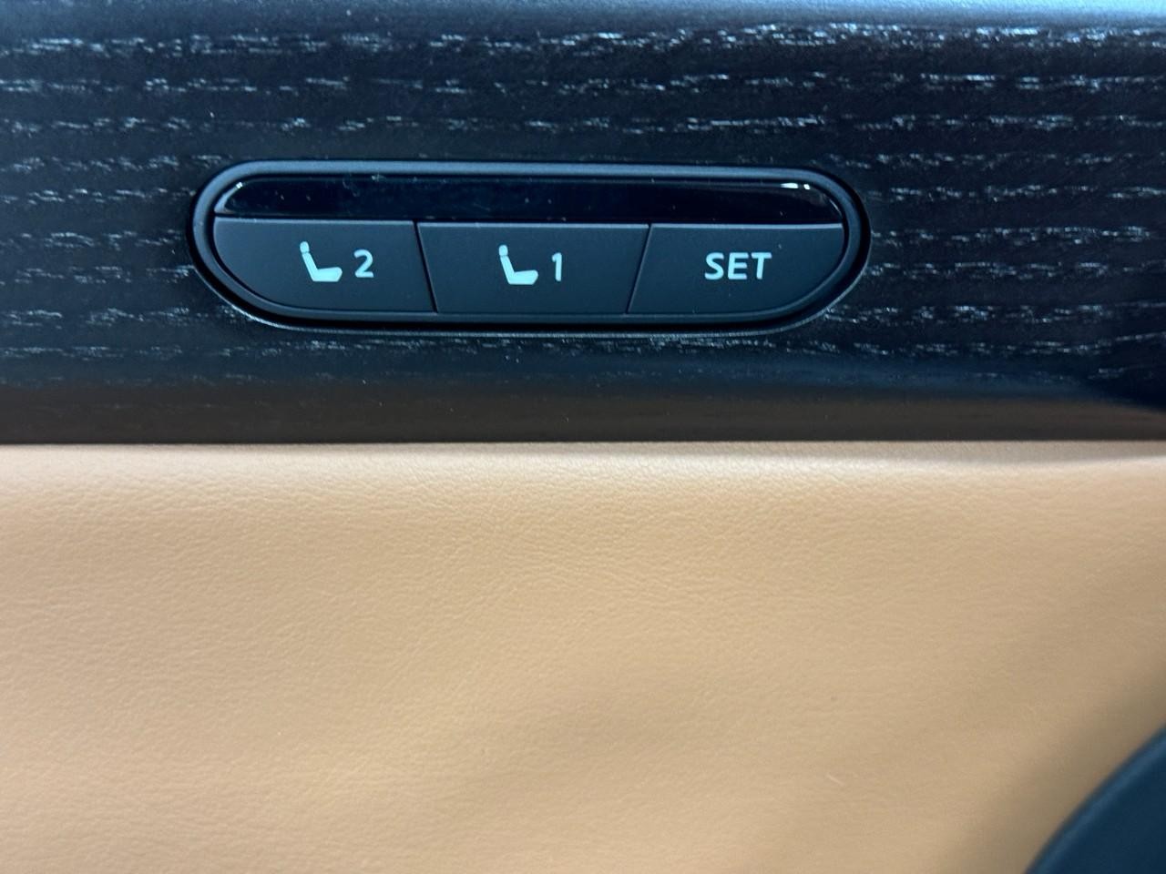 INFINITI QX60 Vehicle Full-screen Gallery Image 26