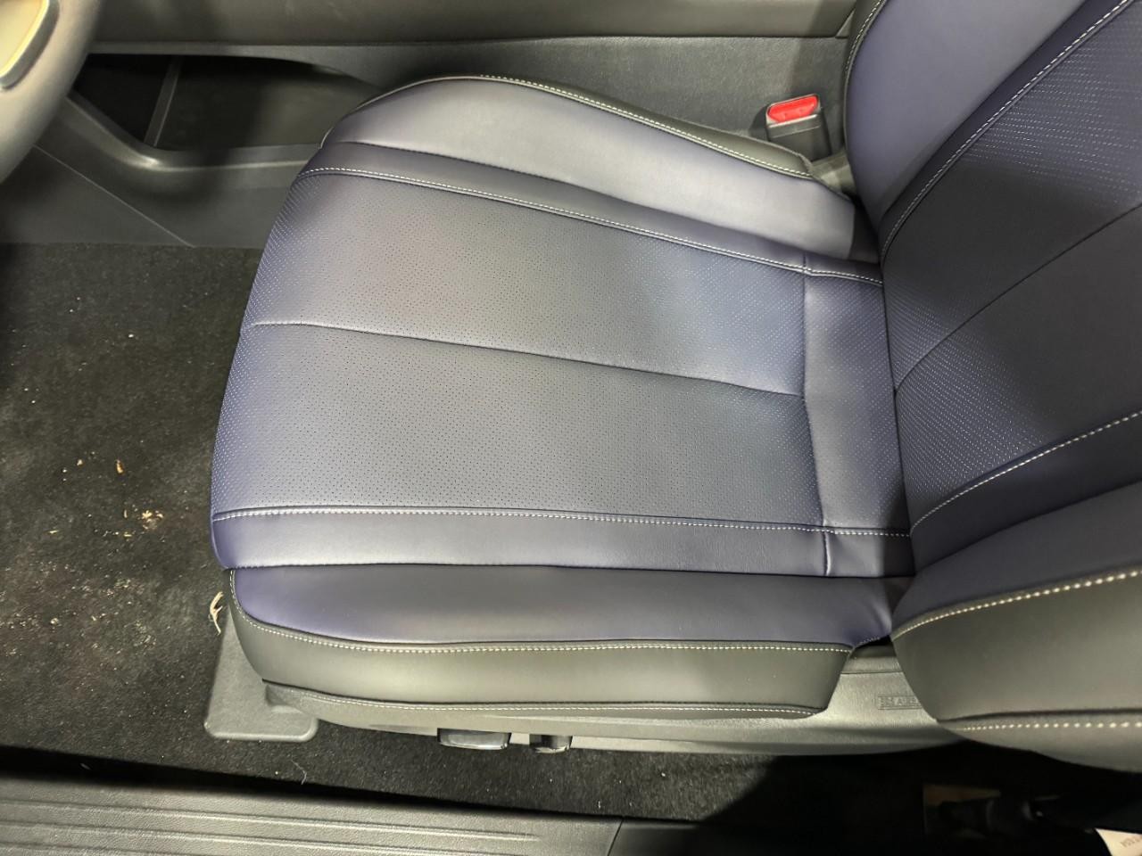 INFINITI QX60 Vehicle Full-screen Gallery Image 29