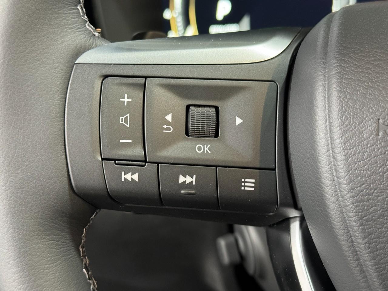 INFINITI QX60 Vehicle Full-screen Gallery Image 32