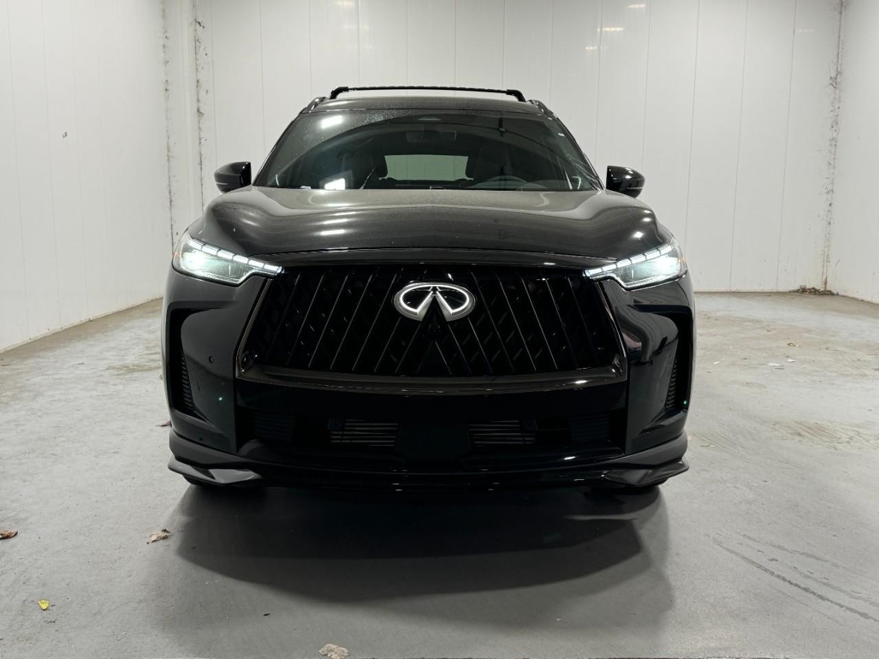 INFINITI QX60 Vehicle Full-screen Gallery Image 7
