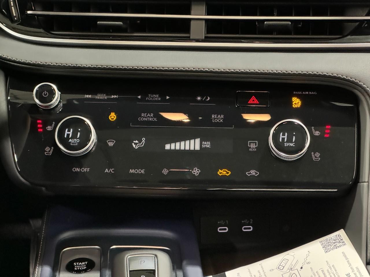 INFINITI QX60 Vehicle Full-screen Gallery Image 18