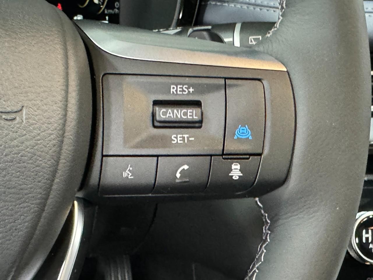 INFINITI QX60 Vehicle Full-screen Gallery Image 33