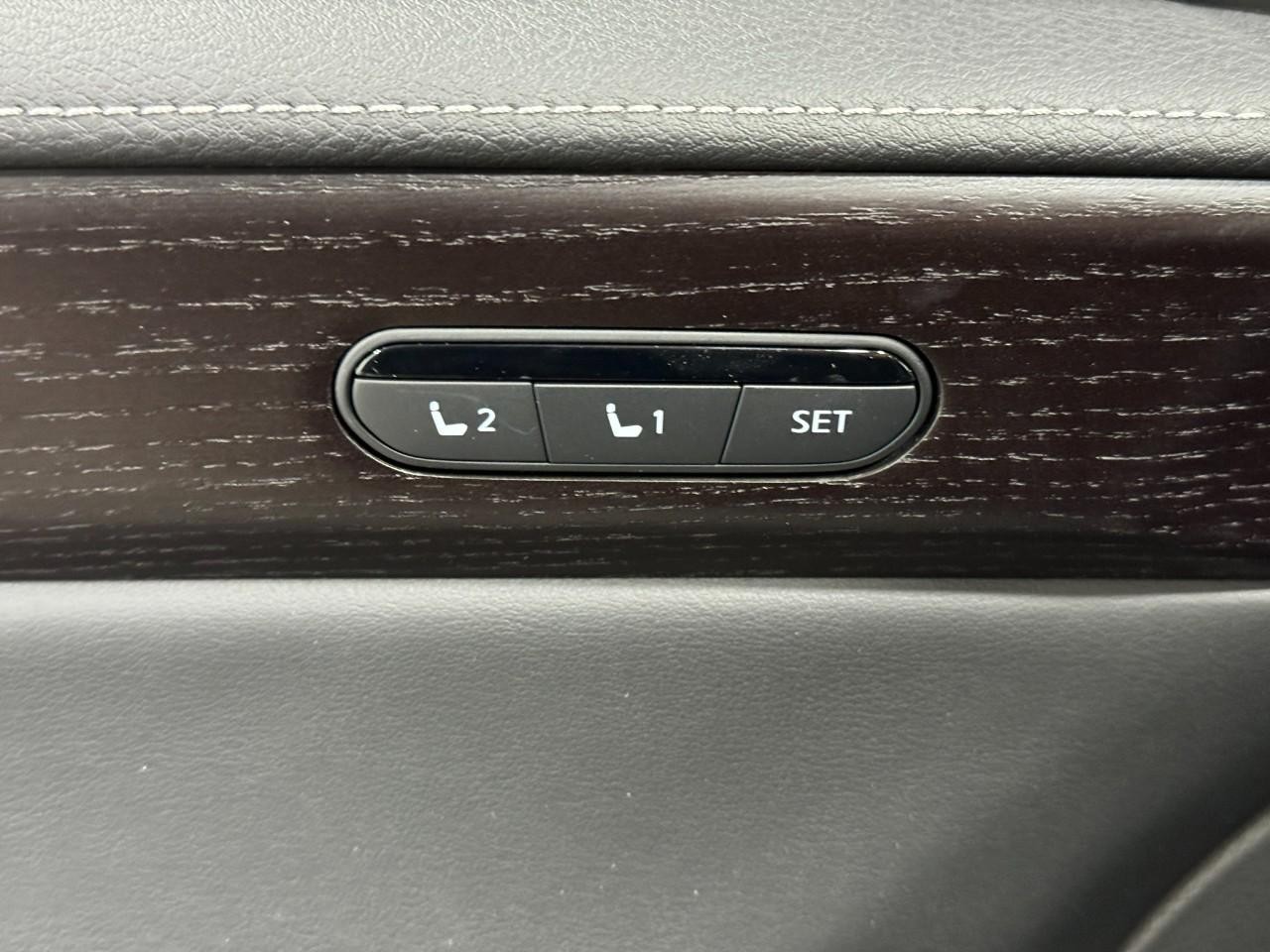 INFINITI QX60 Vehicle Full-screen Gallery Image 26