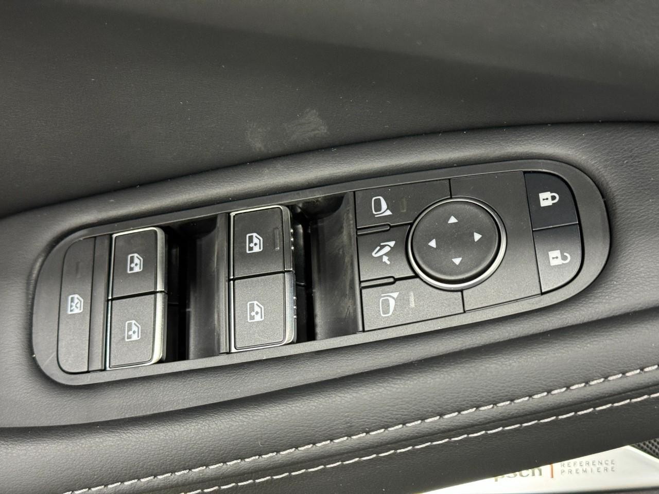 INFINITI QX60 Vehicle Full-screen Gallery Image 27