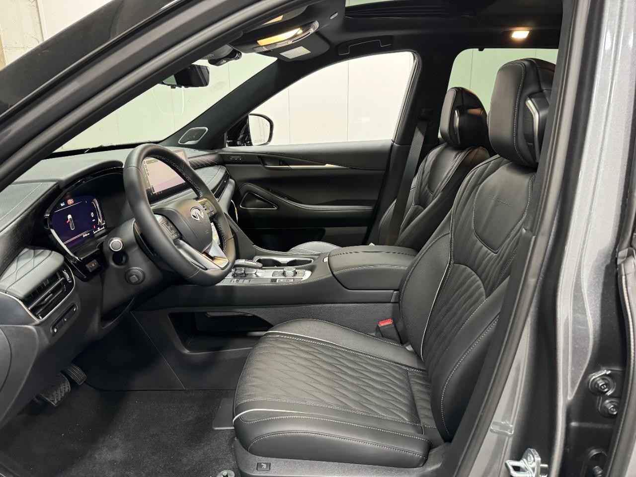 INFINITI QX60 Vehicle Full-screen Gallery Image 29