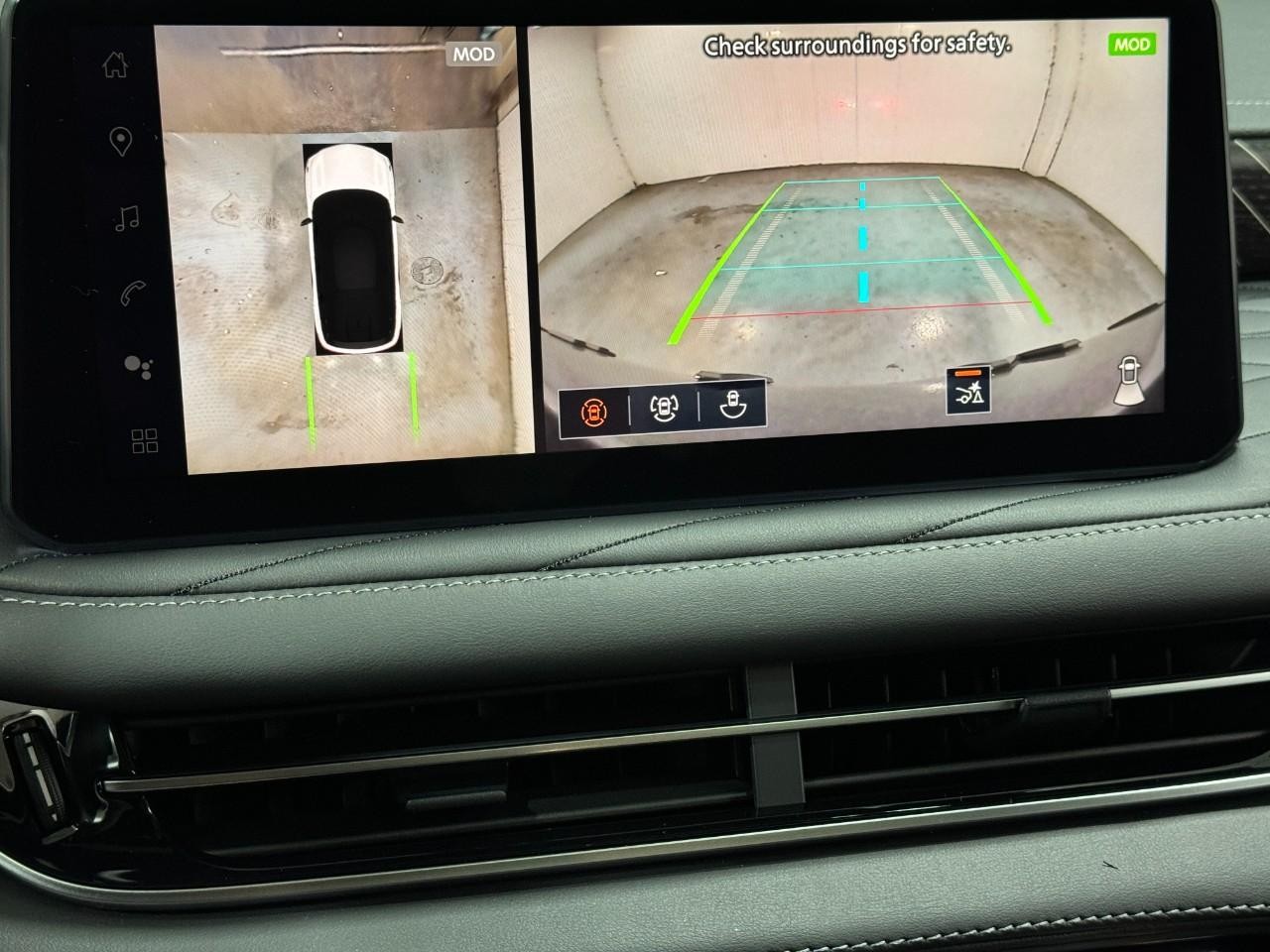 INFINITI QX60 Vehicle Full-screen Gallery Image 36