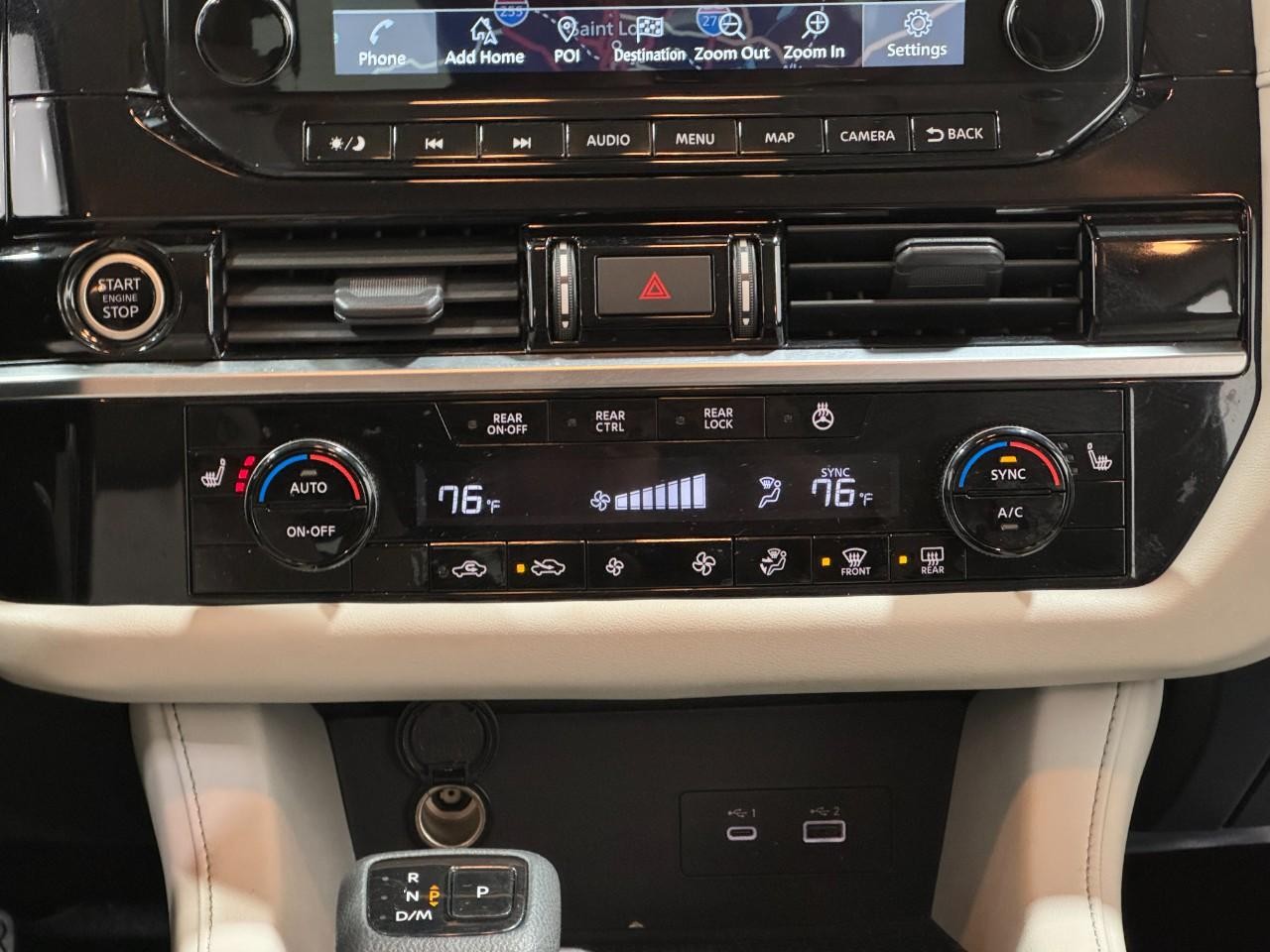 Nissan Pathfinder Vehicle Full-screen Gallery Image 17