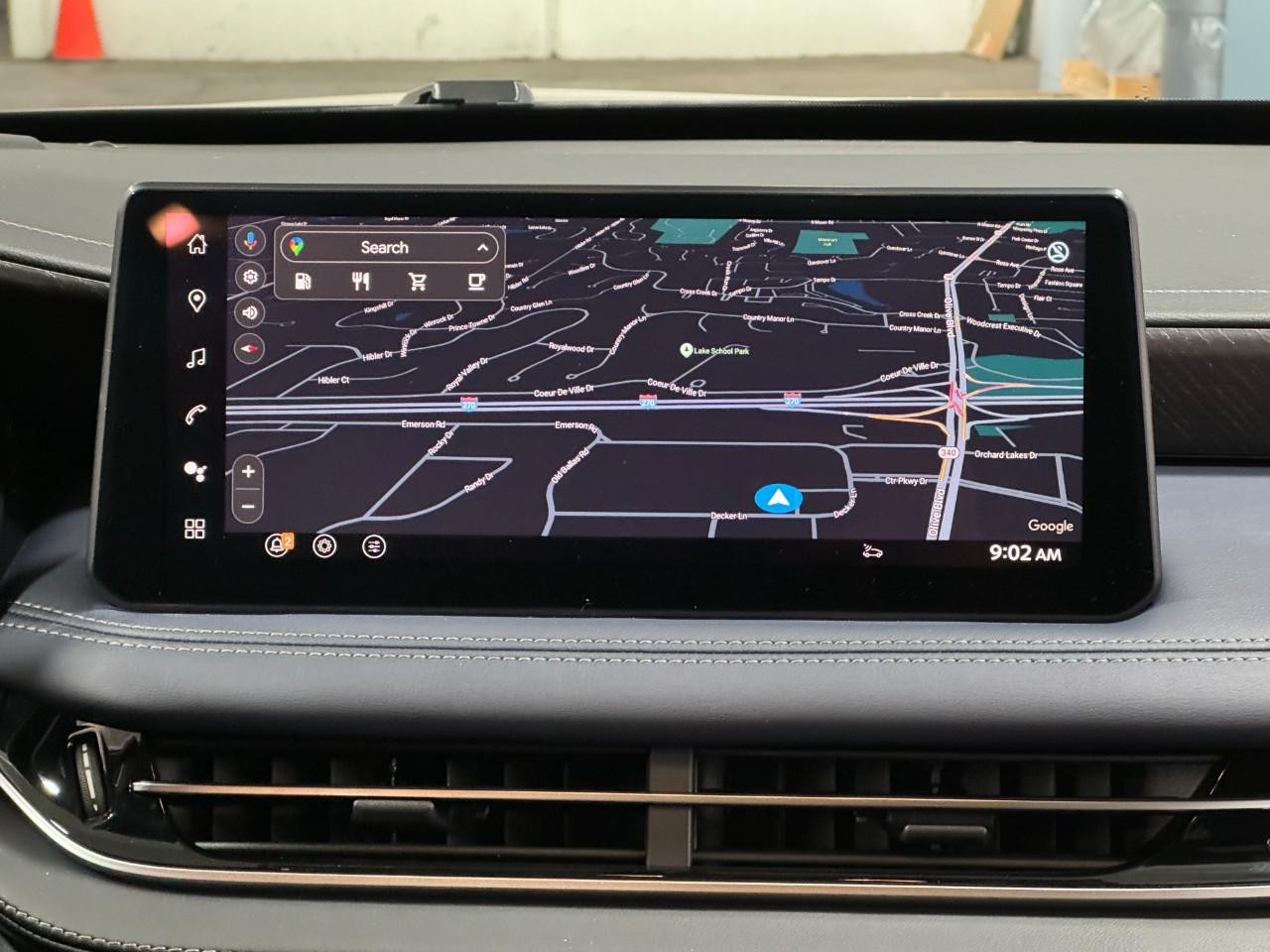 INFINITI QX60 Vehicle Full-screen Gallery Image 17