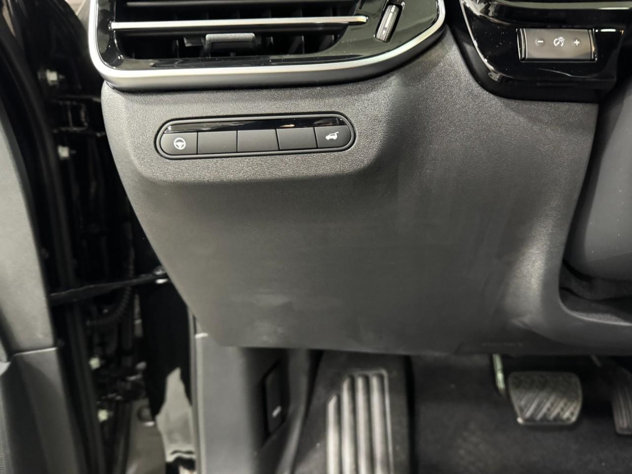 INFINITI QX60 Vehicle Full-screen Gallery Image 31