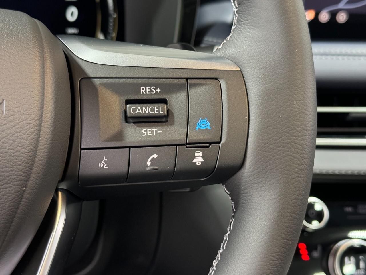 INFINITI QX60 Vehicle Full-screen Gallery Image 33