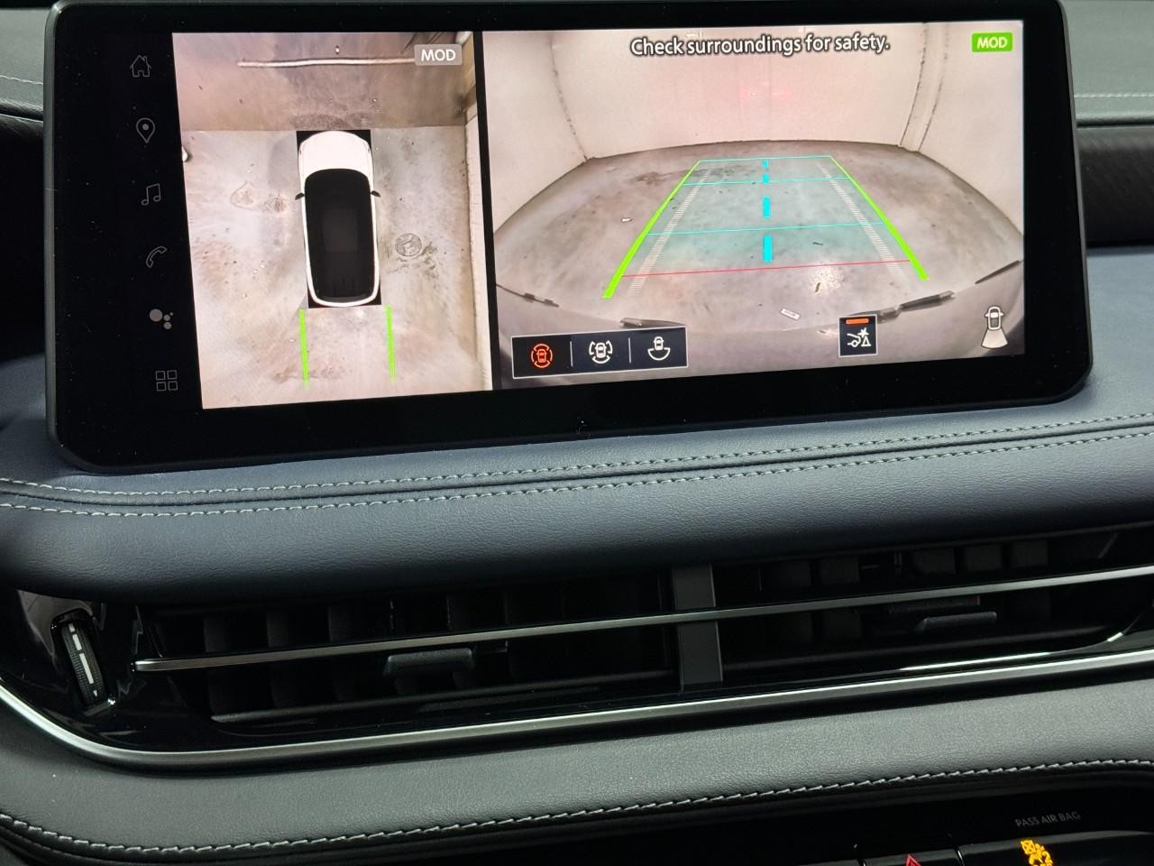 INFINITI QX60 Vehicle Full-screen Gallery Image 35