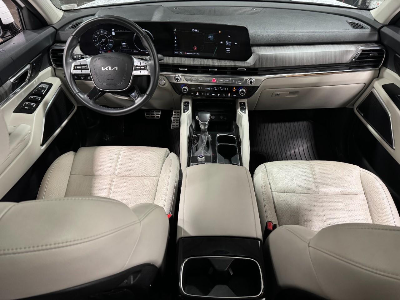 Kia Telluride Vehicle Full-screen Gallery Image 15