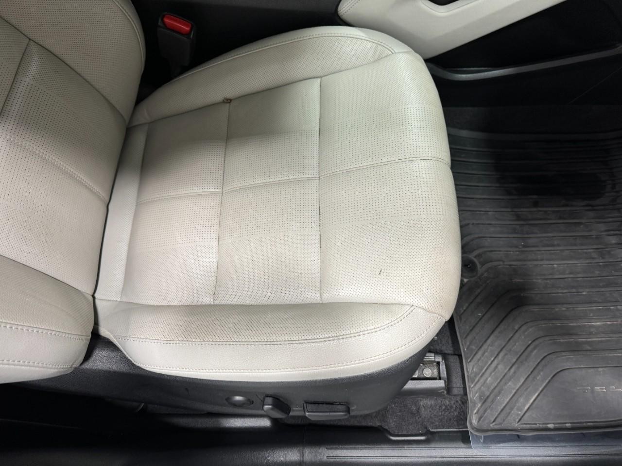 Kia Telluride Vehicle Full-screen Gallery Image 22