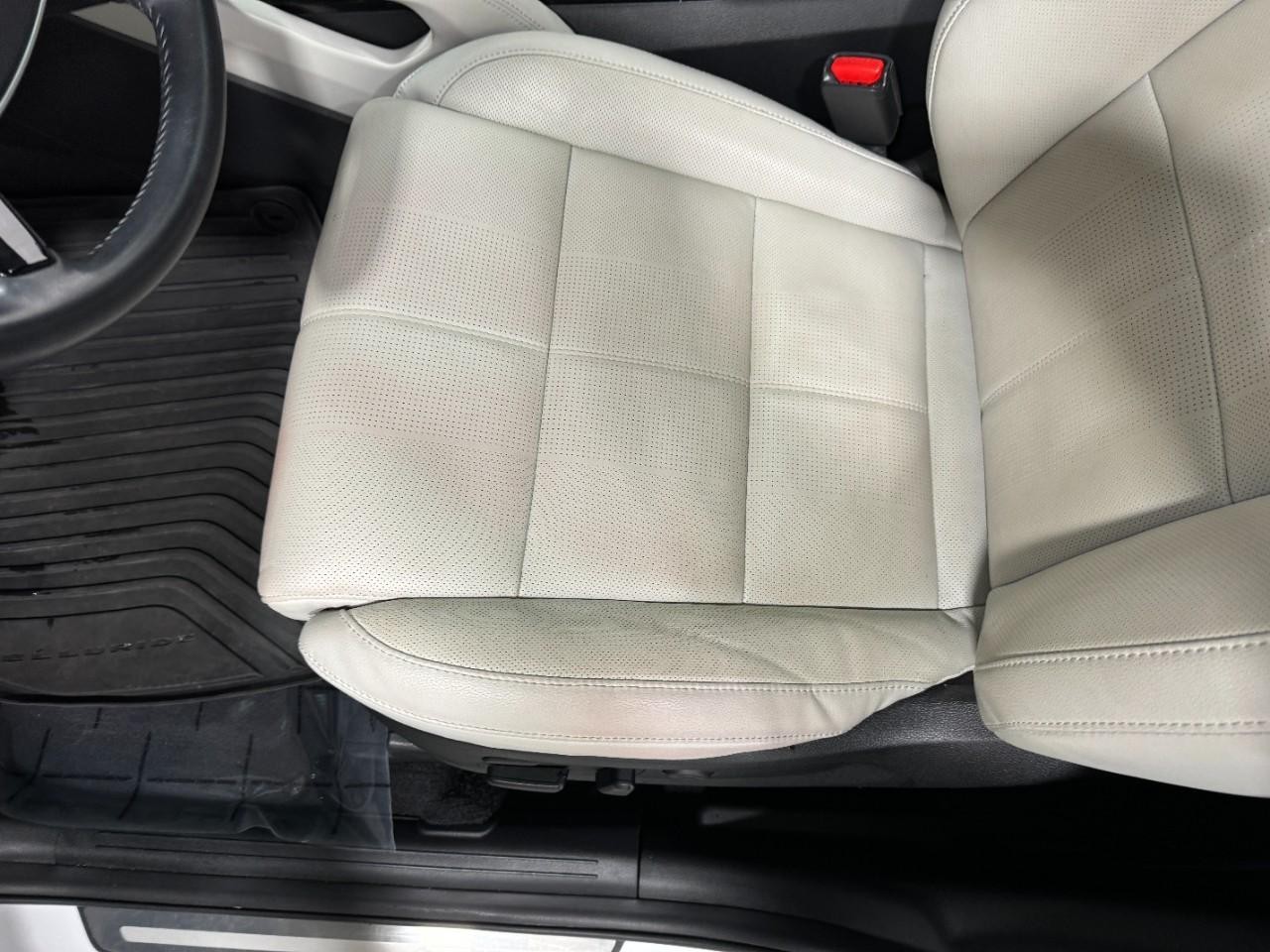 Kia Telluride Vehicle Full-screen Gallery Image 28