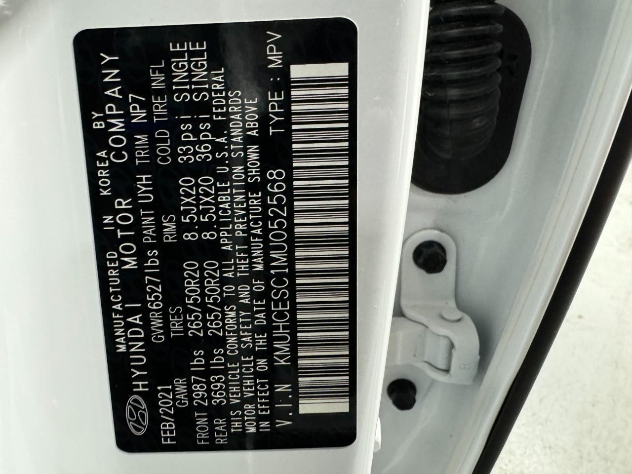 Genesis GV80 Vehicle Full-screen Gallery Image 34