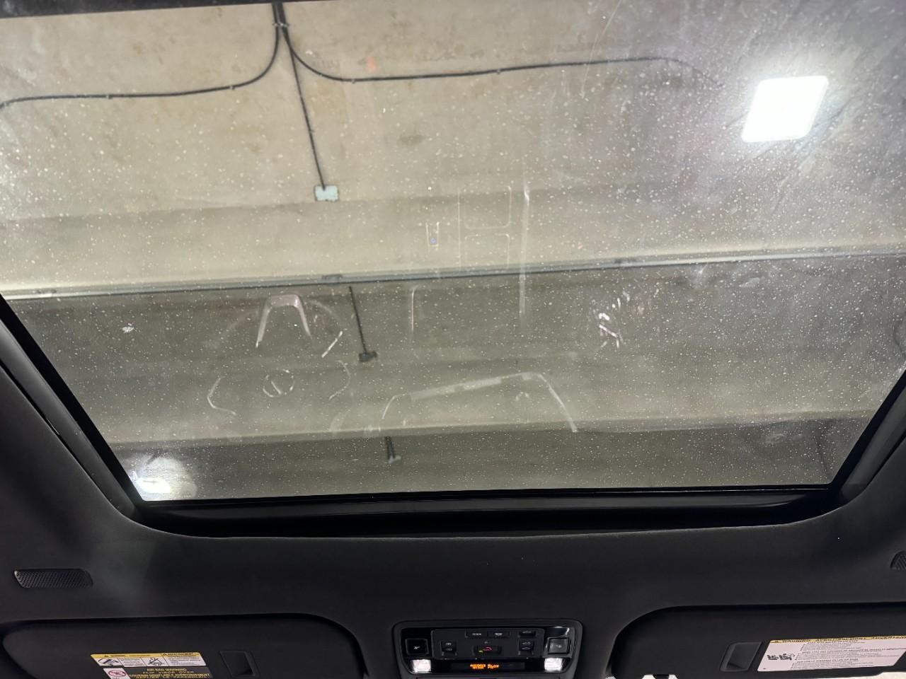 Lexus TX Vehicle Full-screen Gallery Image 14