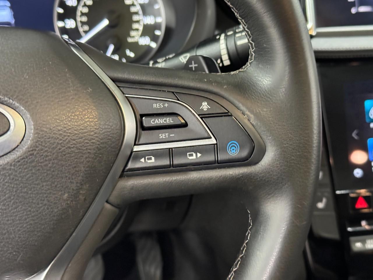 INFINITI QX55 Vehicle Full-screen Gallery Image 29