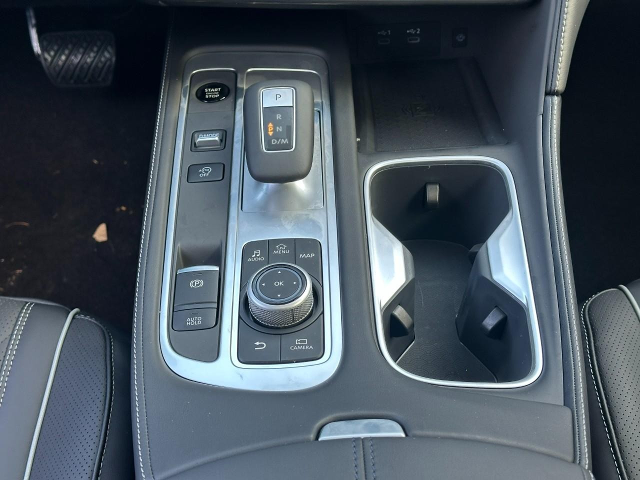 INFINITI QX60 Vehicle Full-screen Gallery Image 17