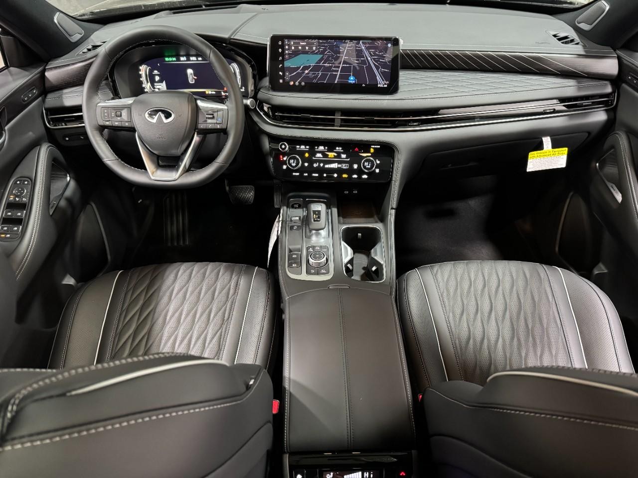 INFINITI QX60 Vehicle Full-screen Gallery Image 15
