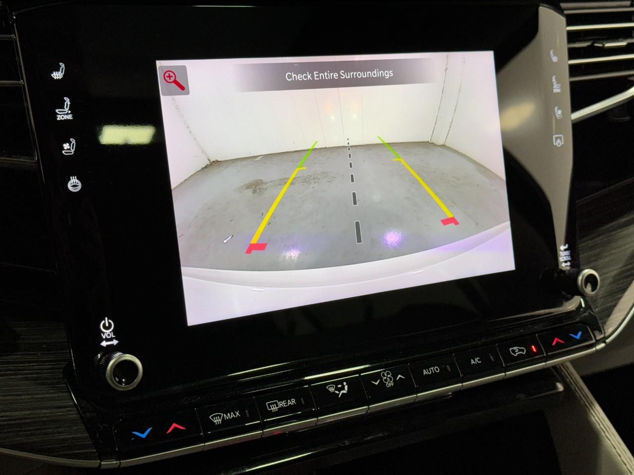 Jeep Wagoneer Vehicle Full-screen Gallery Image 34