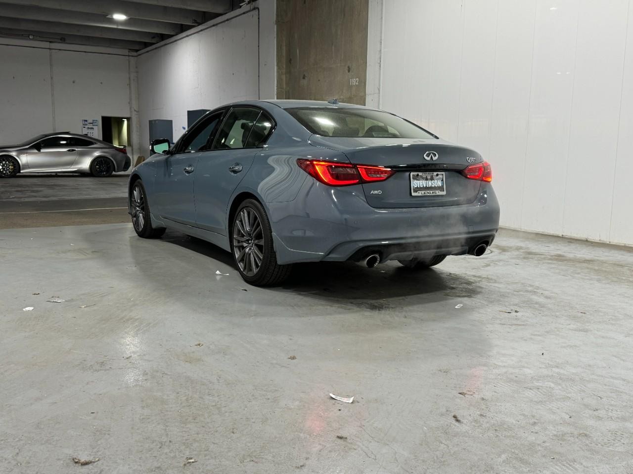 INFINITI Q50 Vehicle Full-screen Gallery Image 3