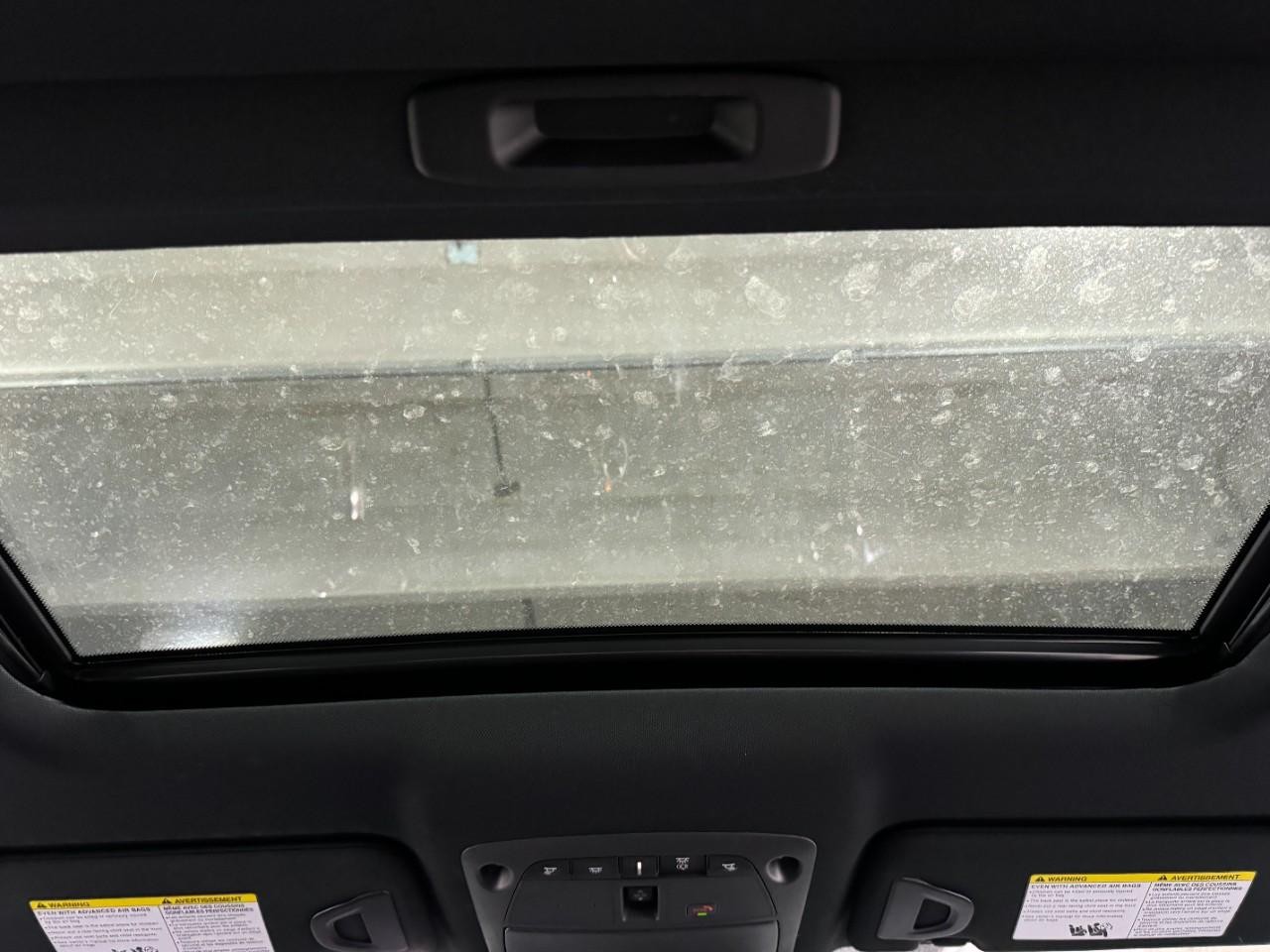 INFINITI Q50 Vehicle Full-screen Gallery Image 11