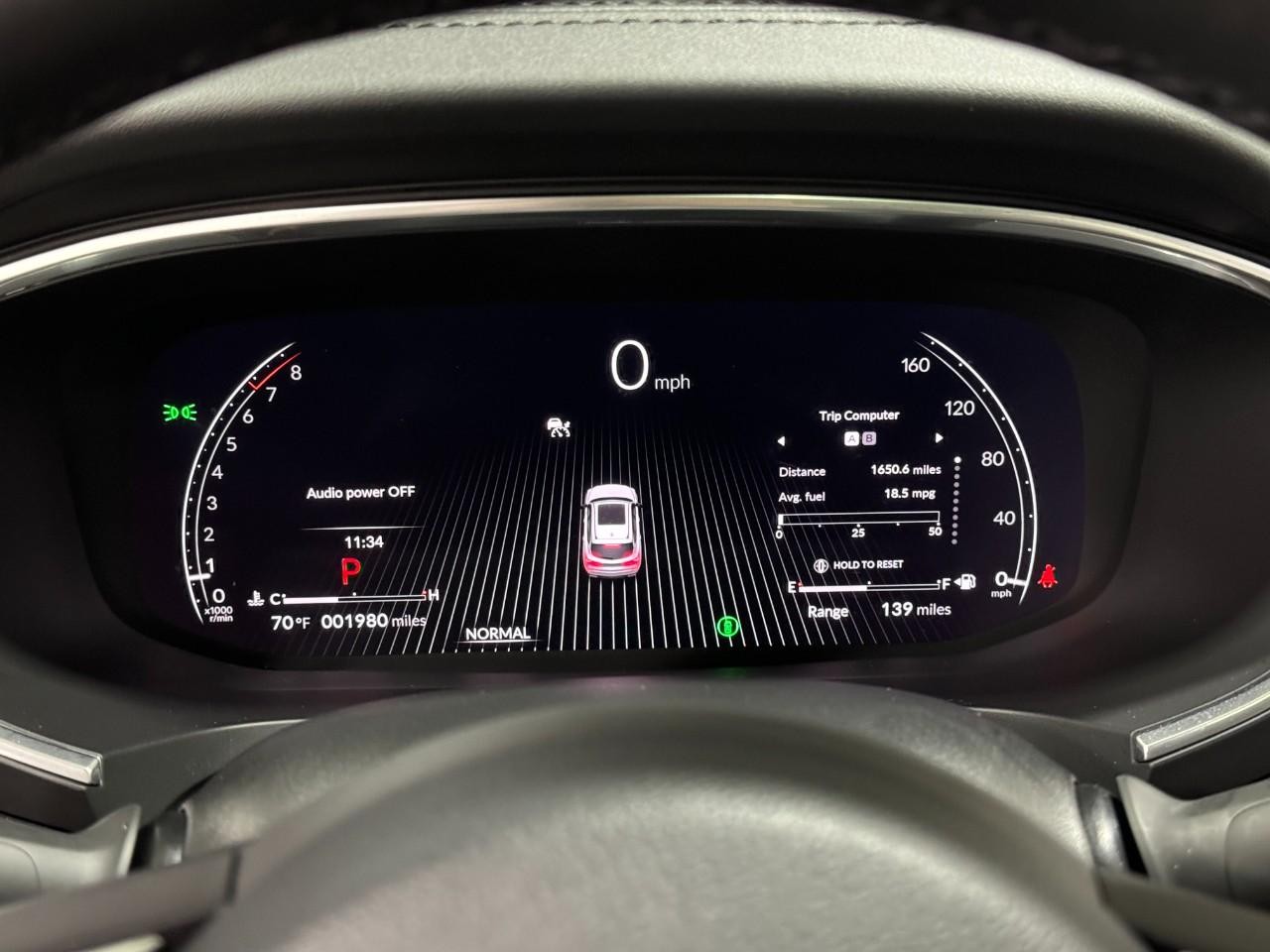 Acura MDX Vehicle Full-screen Gallery Image 35