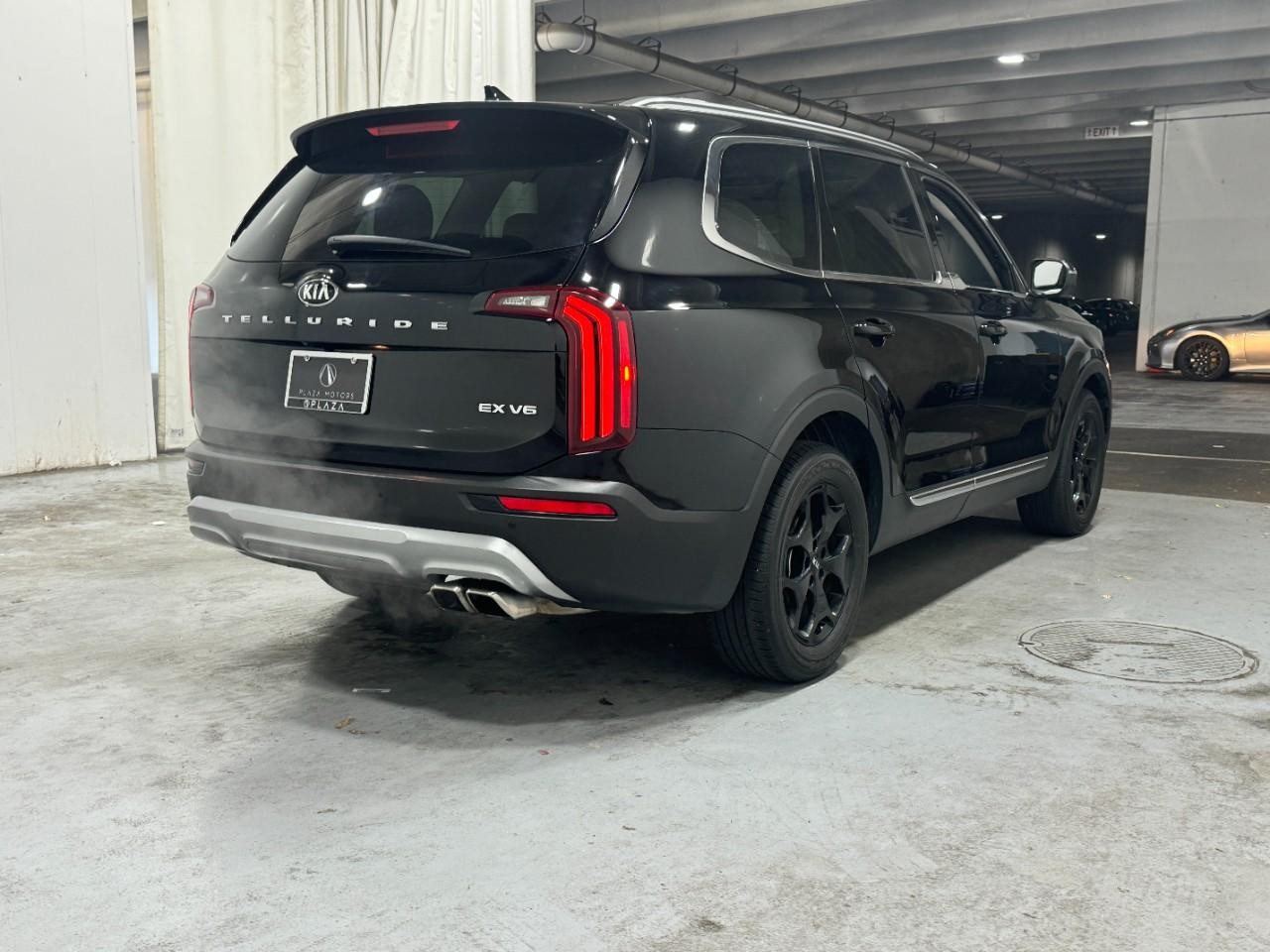 Kia Telluride Vehicle Full-screen Gallery Image 4