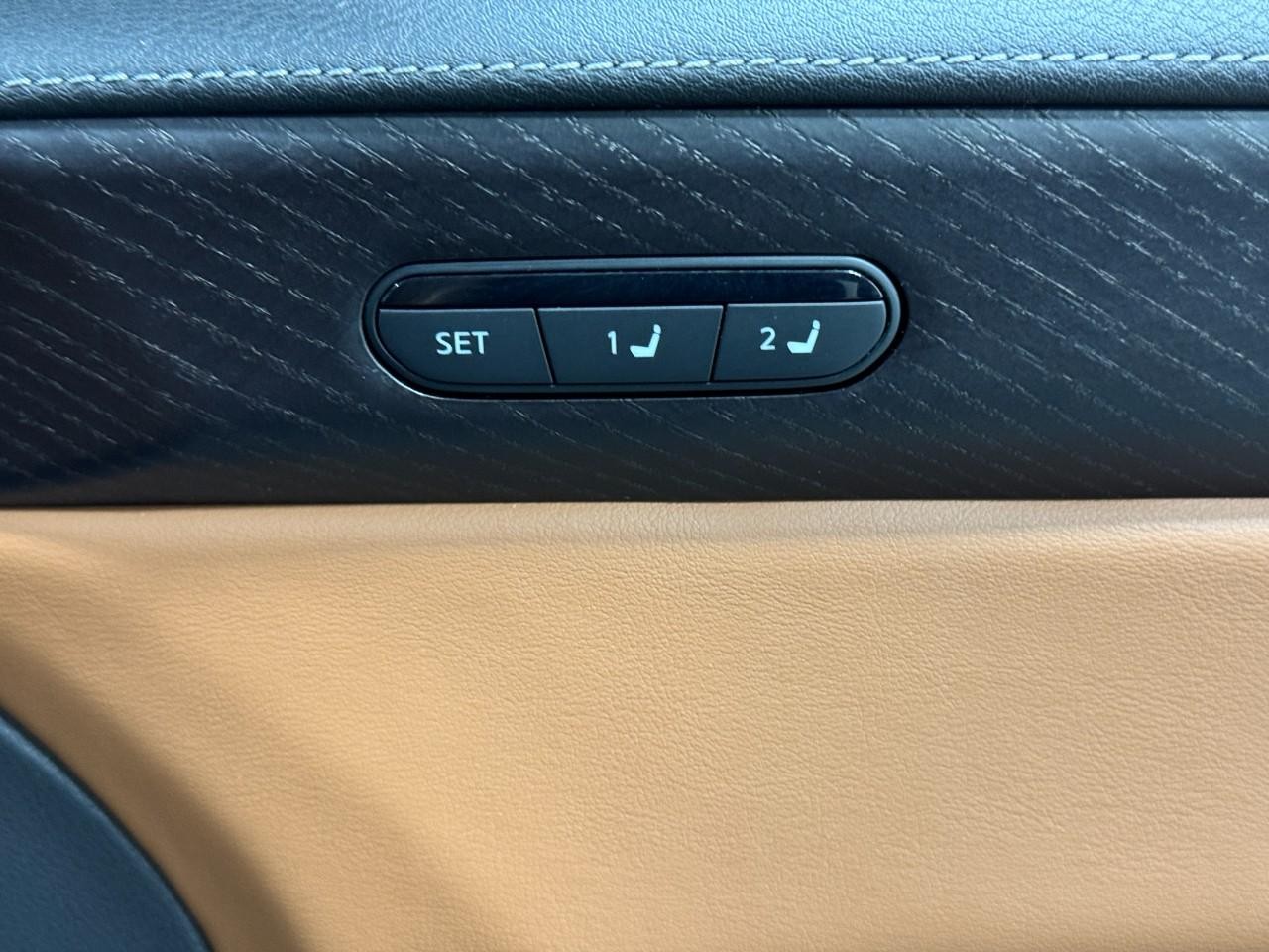 INFINITI QX60 Vehicle Full-screen Gallery Image 24