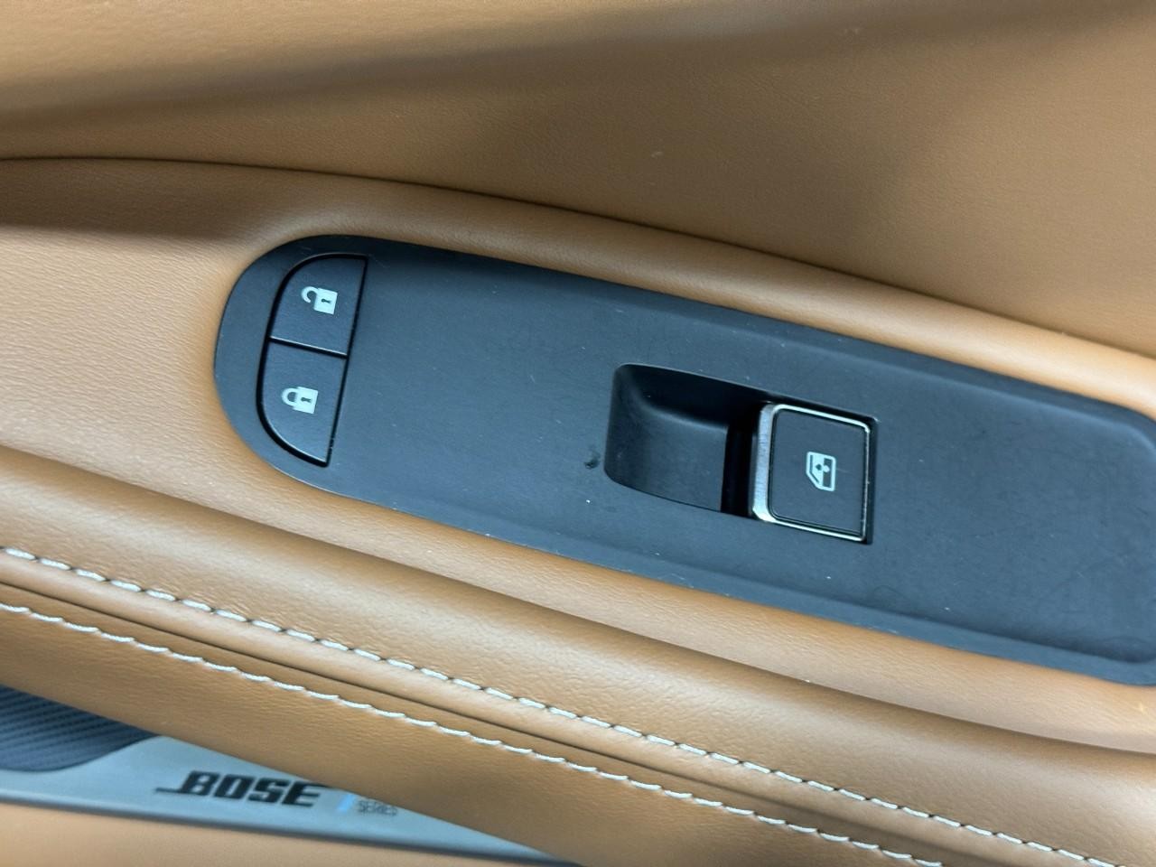 INFINITI QX60 Vehicle Full-screen Gallery Image 25