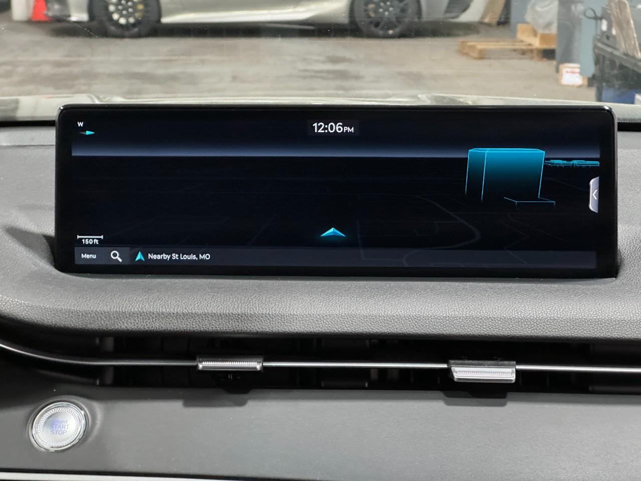 Genesis GV70 Vehicle Full-screen Gallery Image 13