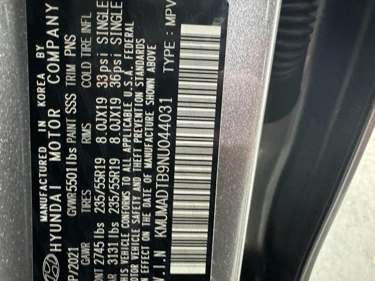 Genesis GV70 Vehicle Full-screen Gallery Image 33