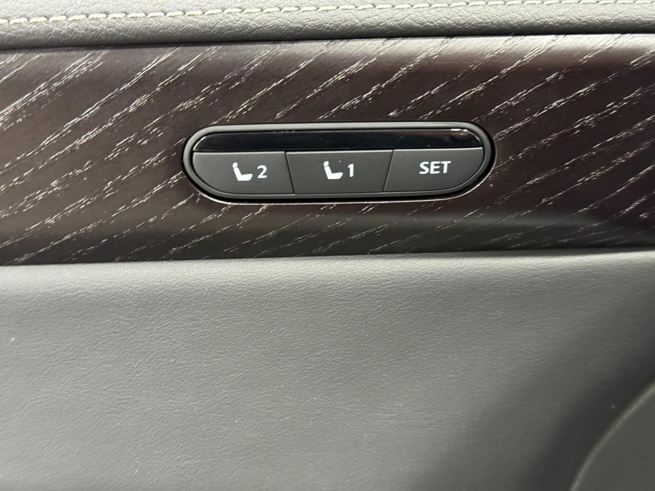 INFINITI QX60 Vehicle Full-screen Gallery Image 25