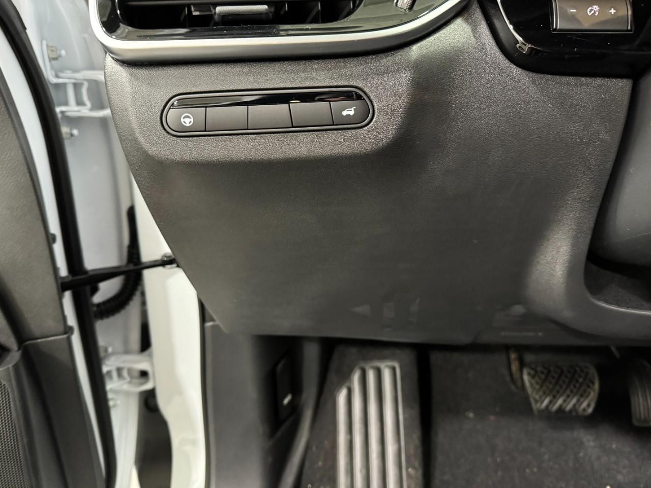 INFINITI QX60 Vehicle Full-screen Gallery Image 31