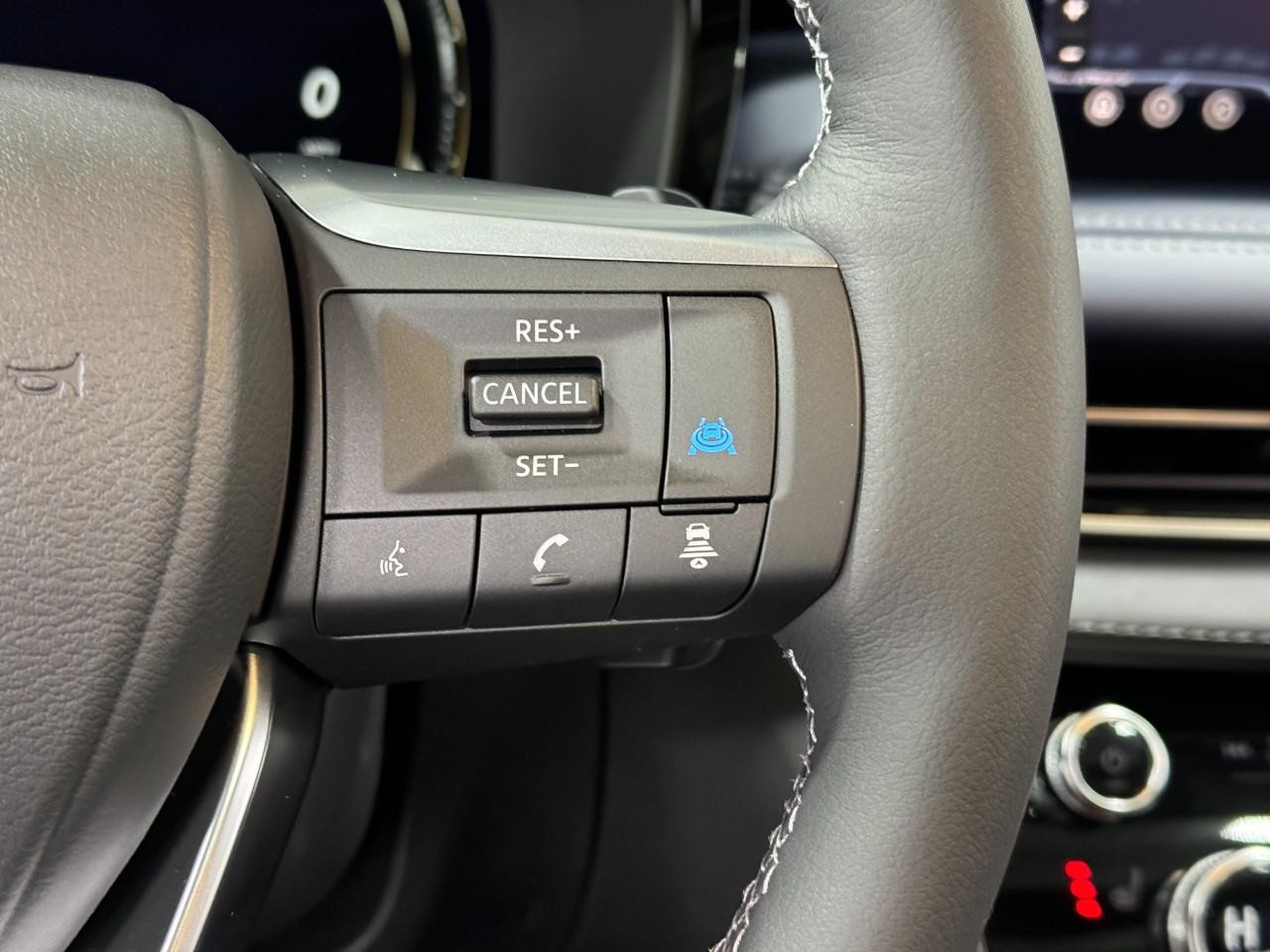 INFINITI QX60 Vehicle Full-screen Gallery Image 33