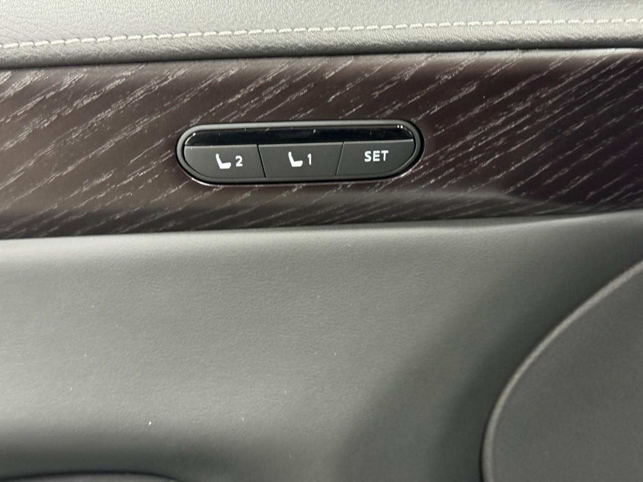 INFINITI QX60 Vehicle Full-screen Gallery Image 25