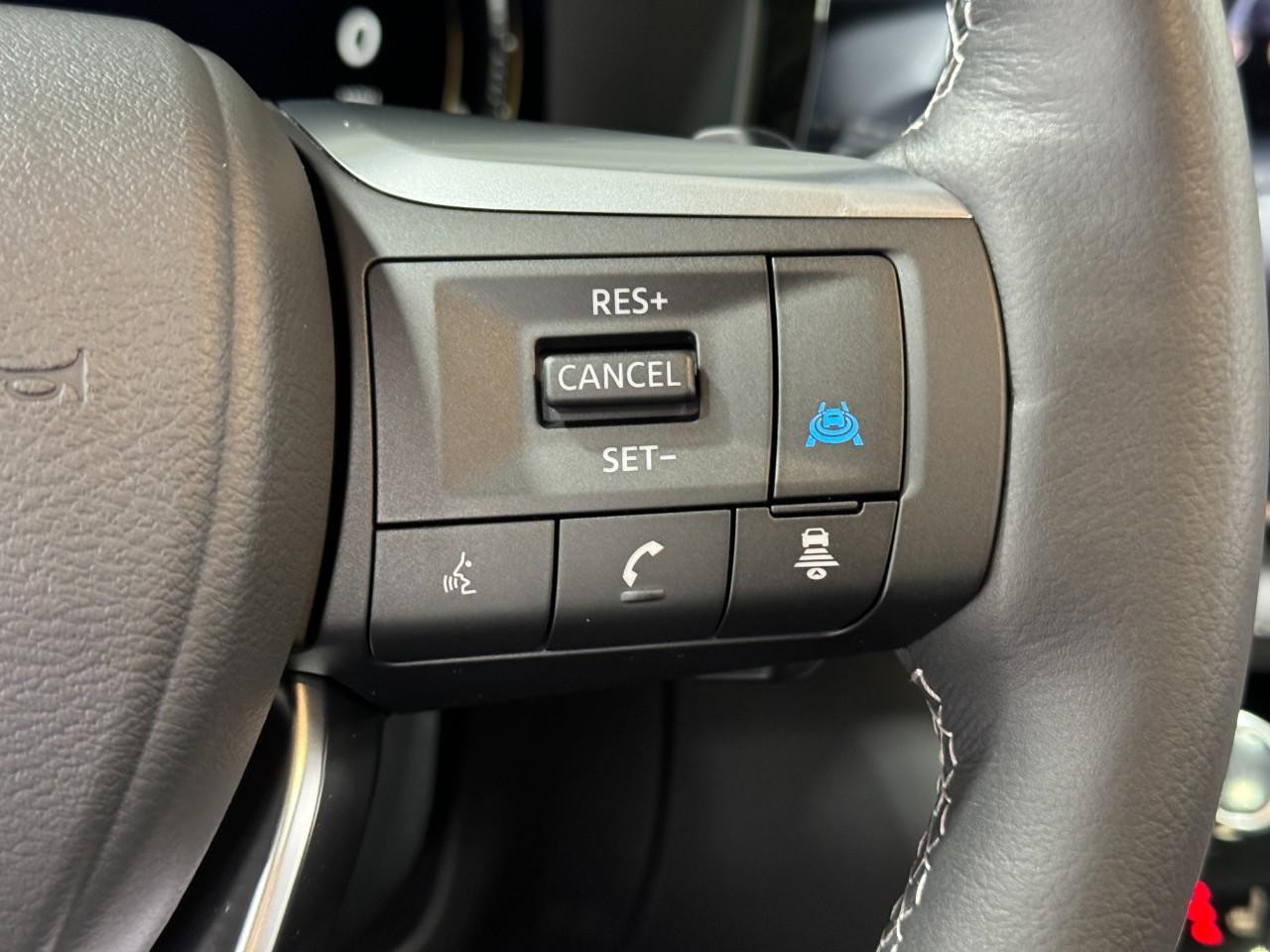 INFINITI QX60 Vehicle Full-screen Gallery Image 33