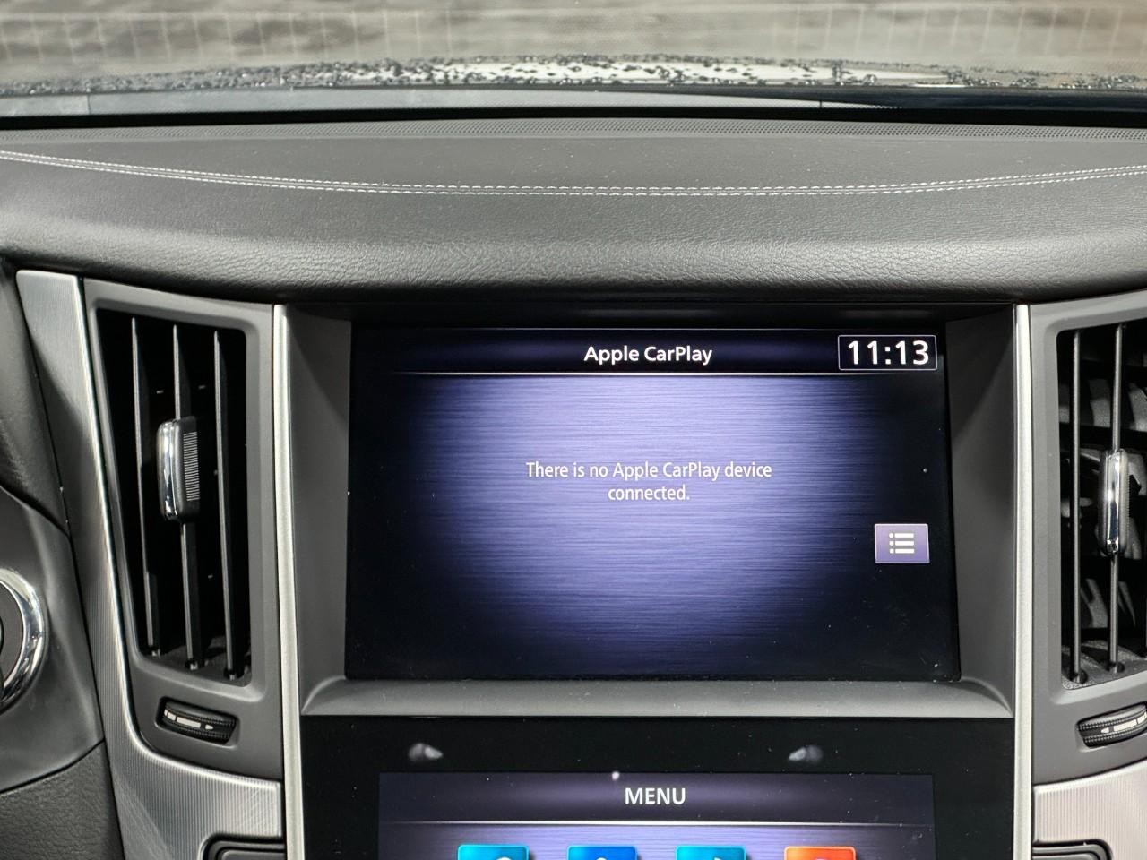 INFINITI Q60 Vehicle Full-screen Gallery Image 14