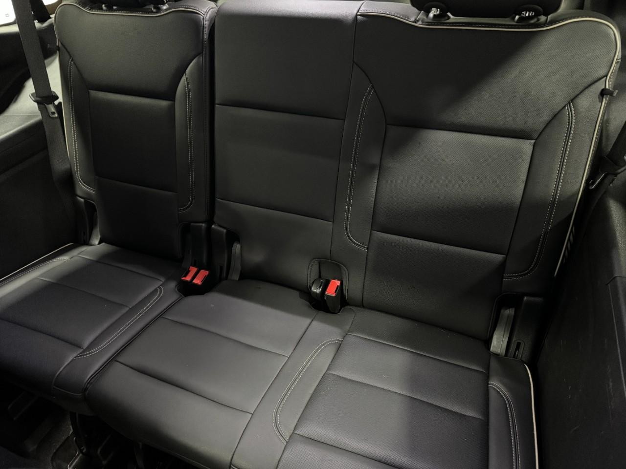 Chevrolet Tahoe Vehicle Full-screen Gallery Image 08