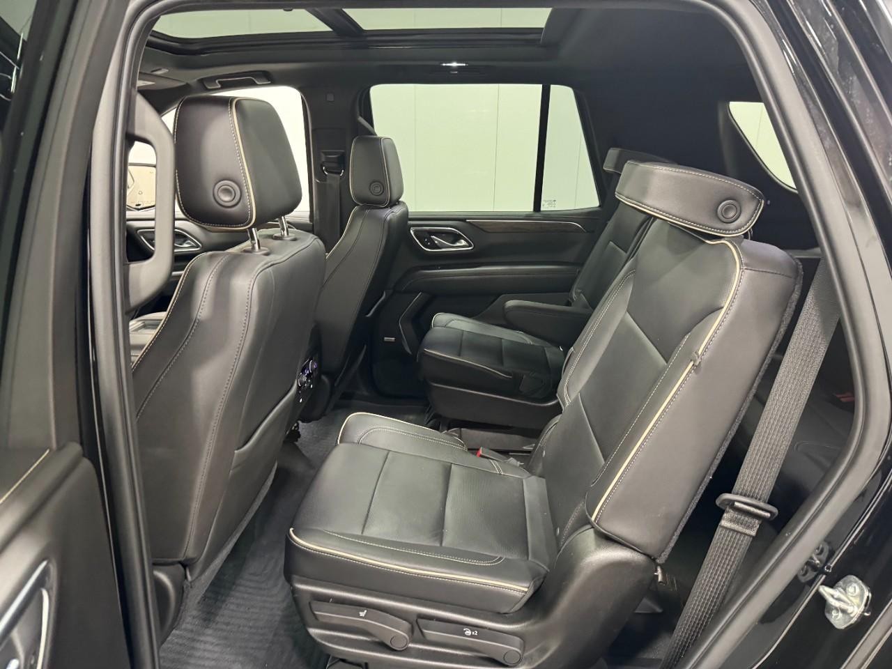 Chevrolet Tahoe Vehicle Full-screen Gallery Image 09