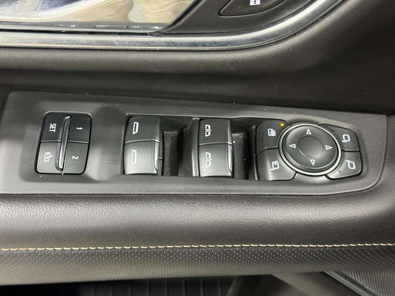 Chevrolet Tahoe Vehicle Full-screen Gallery Image 27