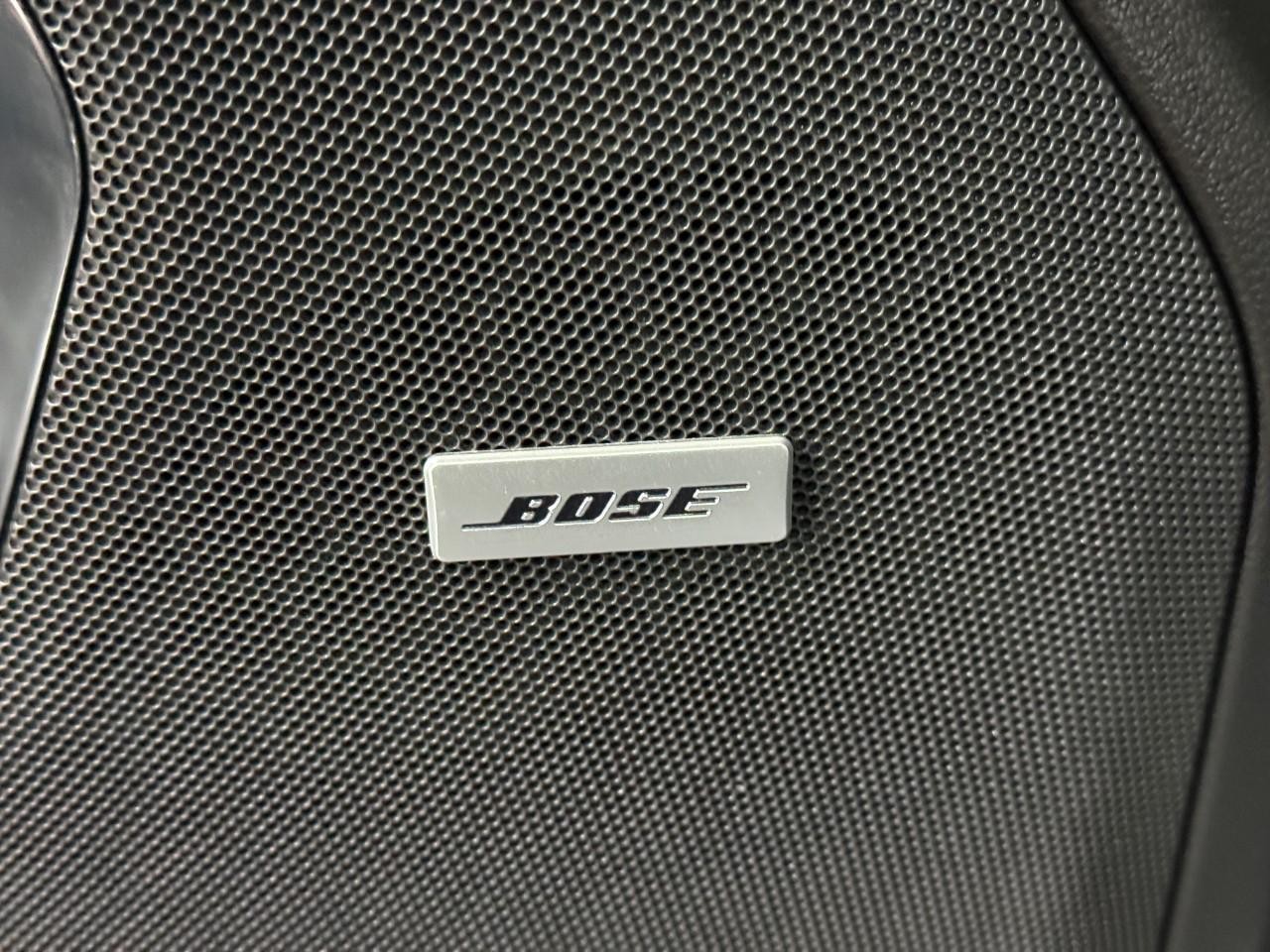 Chevrolet Tahoe Vehicle Full-screen Gallery Image 28