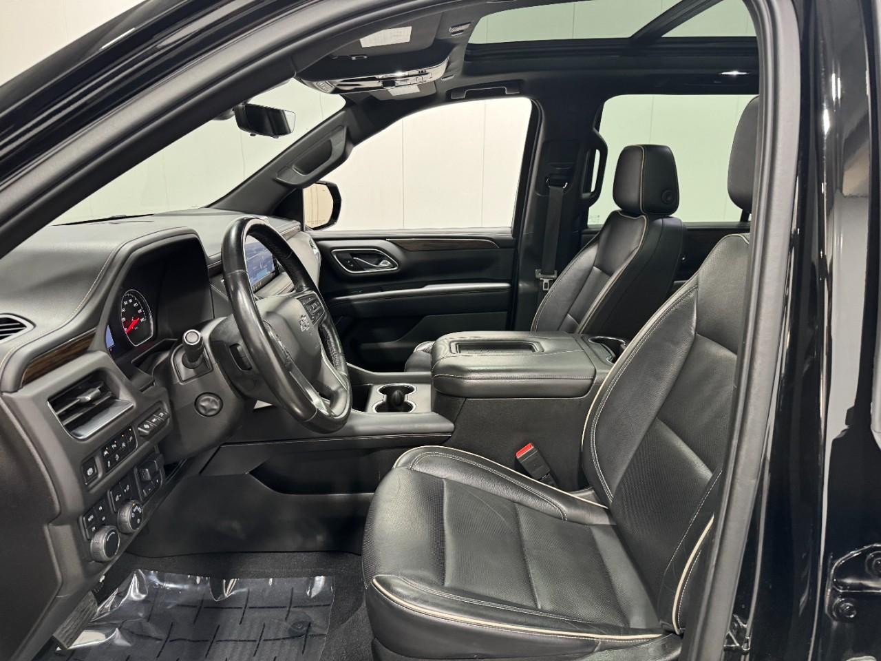 Chevrolet Tahoe Vehicle Full-screen Gallery Image 29