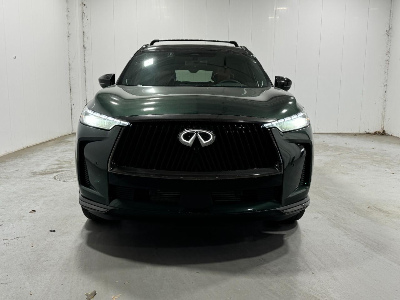 INFINITI QX60 Vehicle Full-screen Gallery Image 7