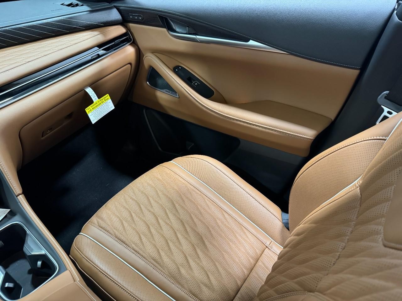 INFINITI QX60 Vehicle Full-screen Gallery Image 20